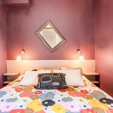 Apartment Lipstick Port Nature