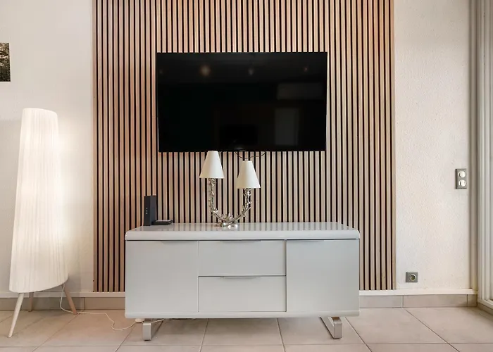 Διαμέρισμα Lipstick Port Nature *